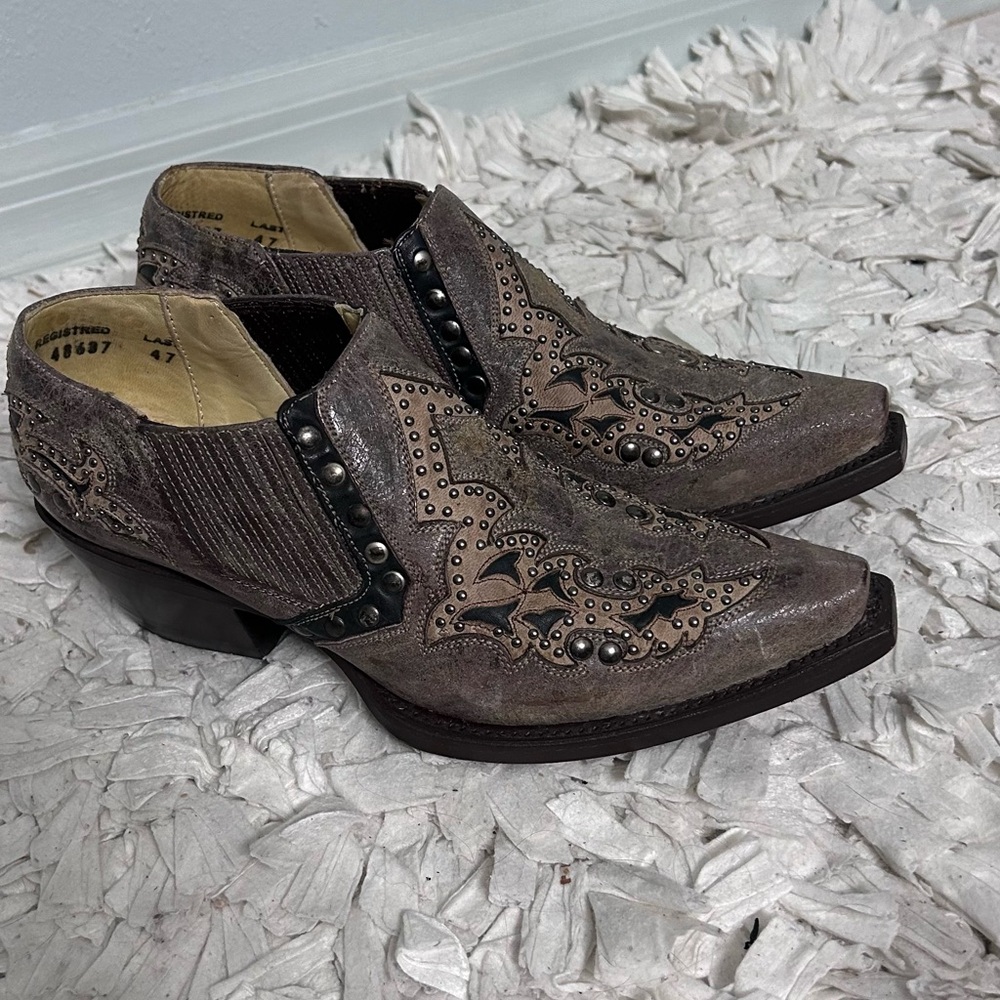 Corral Brown Studded Boots - Picture 2 of 10